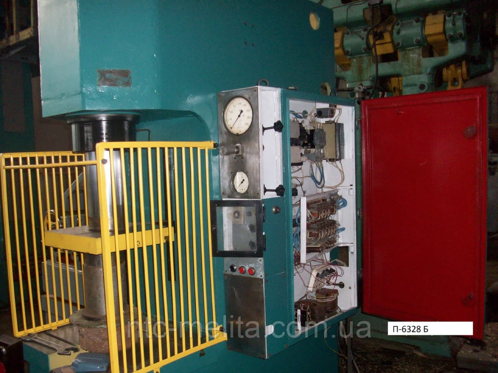 Прес гідравлічний П6328Б